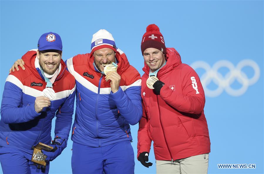 (SP)OLY-SOUTH KOREA-PYEONGCHANG-ALPINE SKIING-MEN'S DOWNHILL-MEDAL CEREMONY