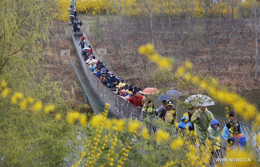 #CHINA-QINGMING FESTIVAL-TOURISM (CN)