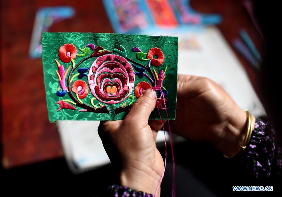 #CHINA-GUANGXI-EMBROIDERY-DEAF MUTE ARTIST (CN)