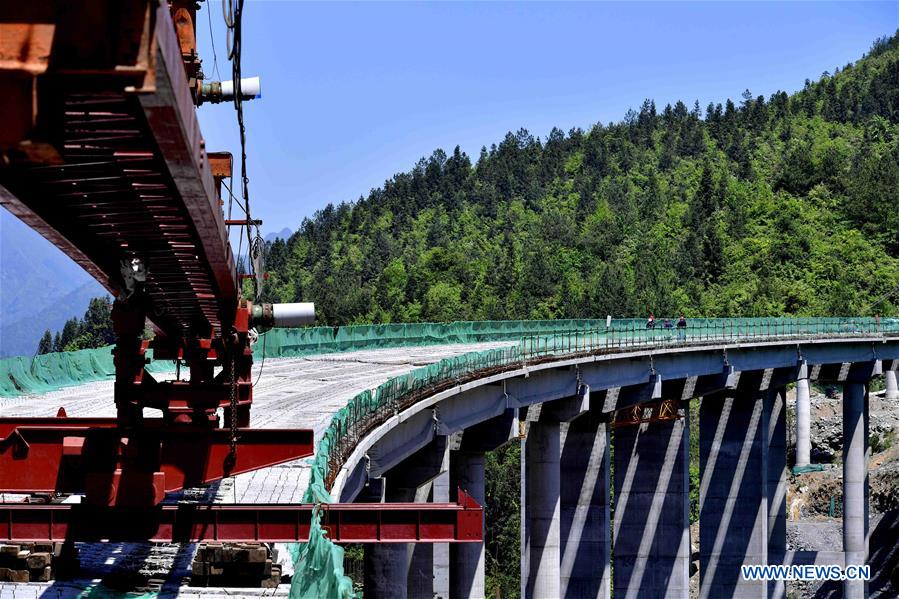 #CHINA-HUBEI-EXPRESSWAY-CONSTRUCTION (CN)