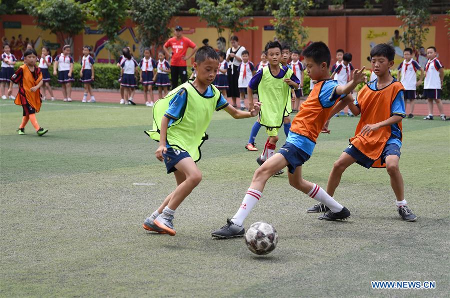 #CHINA-STUDENTS-FOOTBALL (CN)