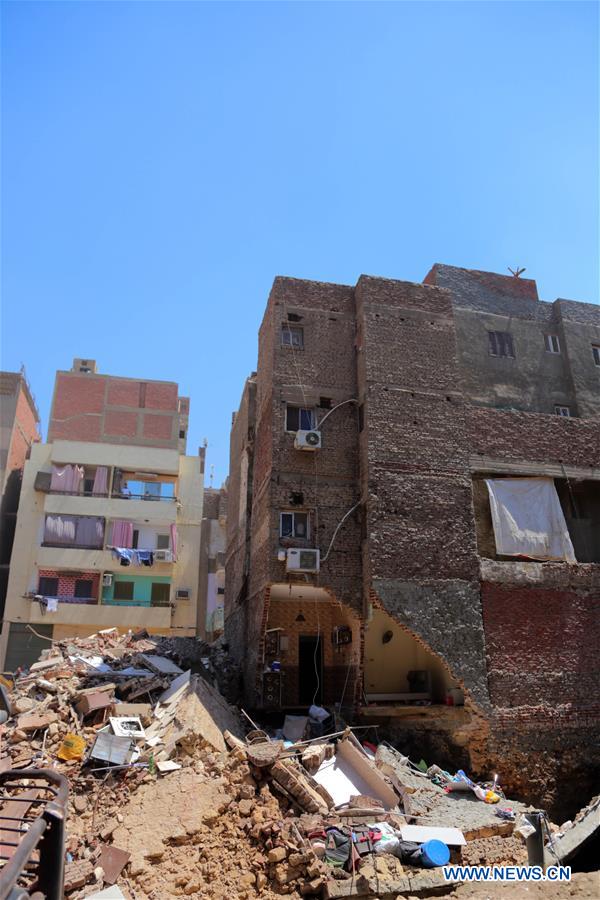 EGYPT-CAIRO-BUILDING COLLAPSE