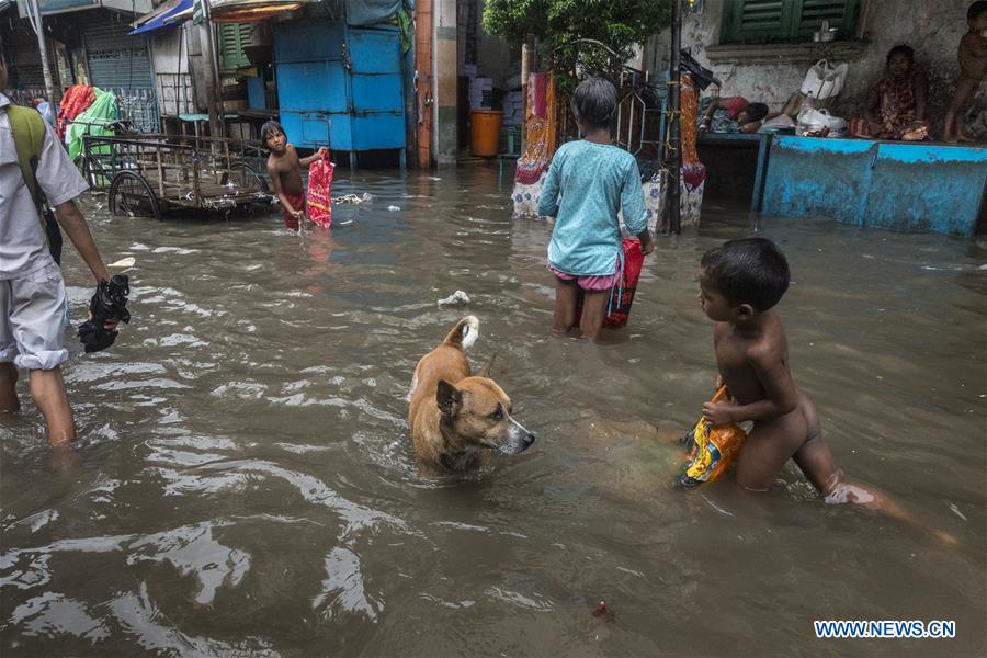 INDIA-KOLKATA-HEAVY RAIN