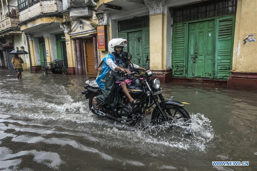 INDIA-KOLKATA-HEAVY RAIN