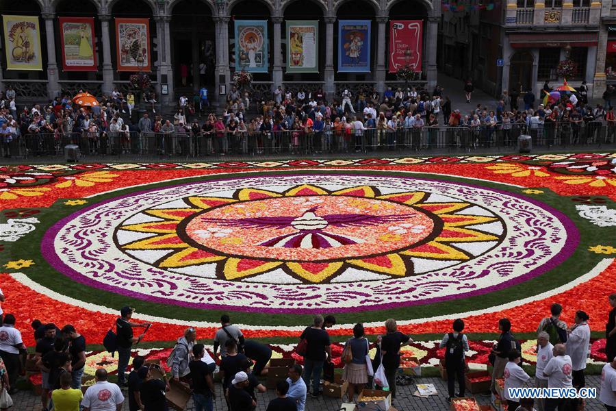 BELGIUM-BRUSSELS-FLOWER CARPET