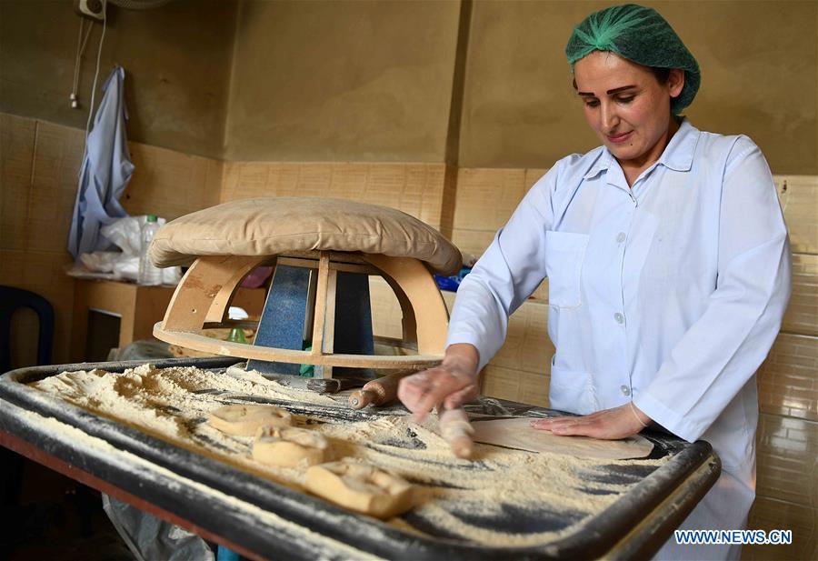 SYRIA-SWEIDA-BAKERY-CHARITY-ORPHANS