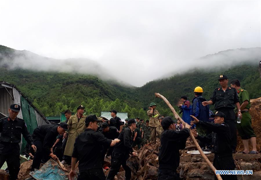 VIETNAM-NHA TRANG-LANDSLIDE-FLOOD-AFTERMATH