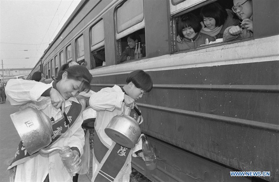 CHINA-SPRING FESTIVAL-TRAVEL RUSH-PLATFORM MEMORIES (CN)