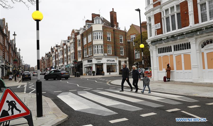 BRITAIN-LONDON-3D ZEBRA CROSSING