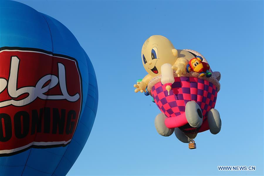 PHILIPPINES-PAMPANGA-HOT AIR BALLOON-FESTIVAL