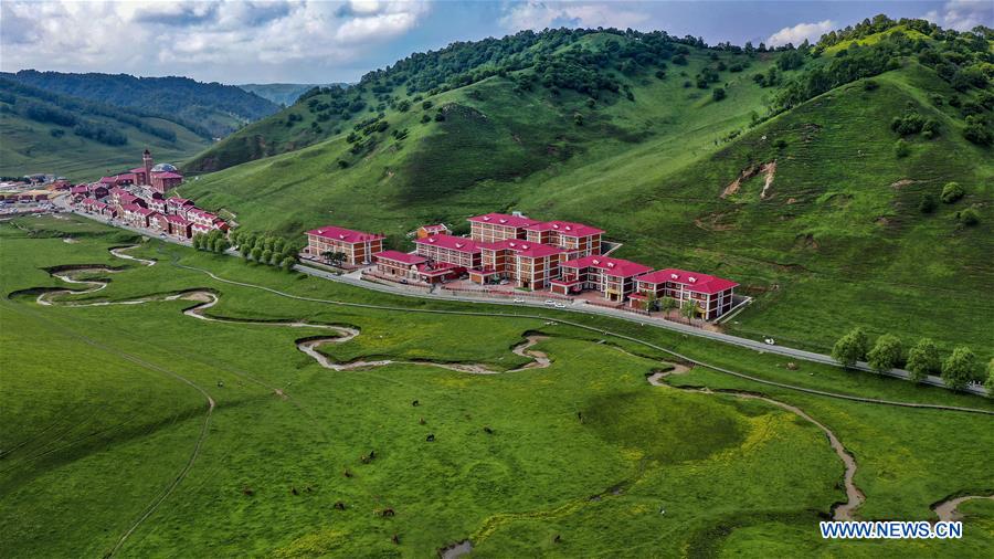 CHINA-SHAANXI-BAOJI-GUANSHAN GRASSLAND (CN)