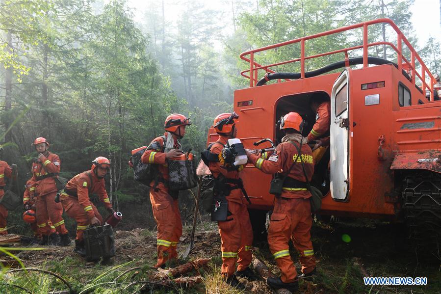 CHINA-INNER MONGOLIA-FOREST FIRE-FIREFIGHTERS (CN)