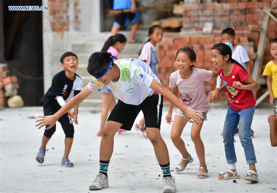 CHINA-GUANGXI-MACAO VOLUNTEERS (CN)