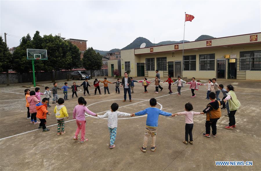 CHINA-GUANGXI-MOUNTAIN AREAS-TEACHERS (CN)