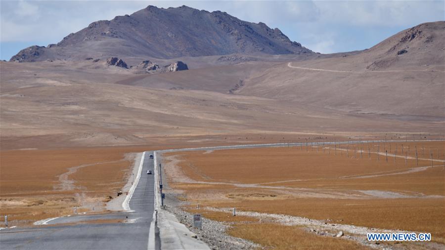 CHINA-TIBET-AUTUMN SCENERY (CN)