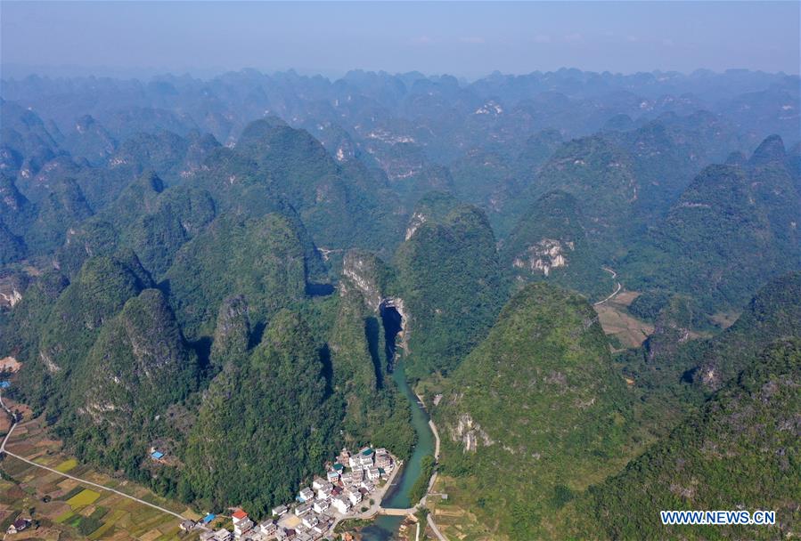 CHINA-GUANGXI-LUOCHENG-GEOPARK-SCENERY (CN)