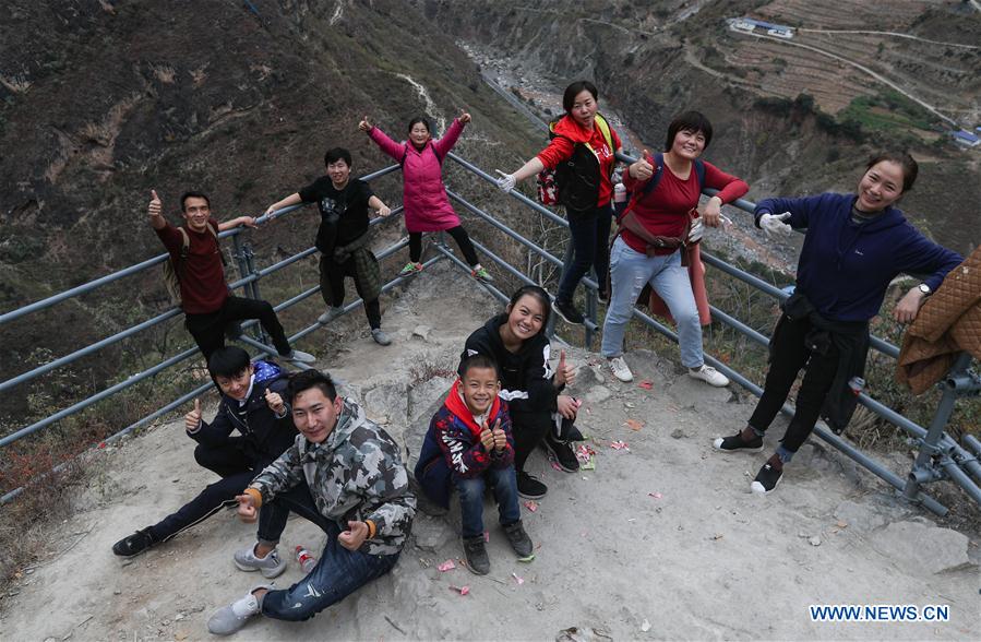 CHINA-SICHUAN-CLIFFSIDE VILLAGE-POVERTY ALLEVIATION (CN)