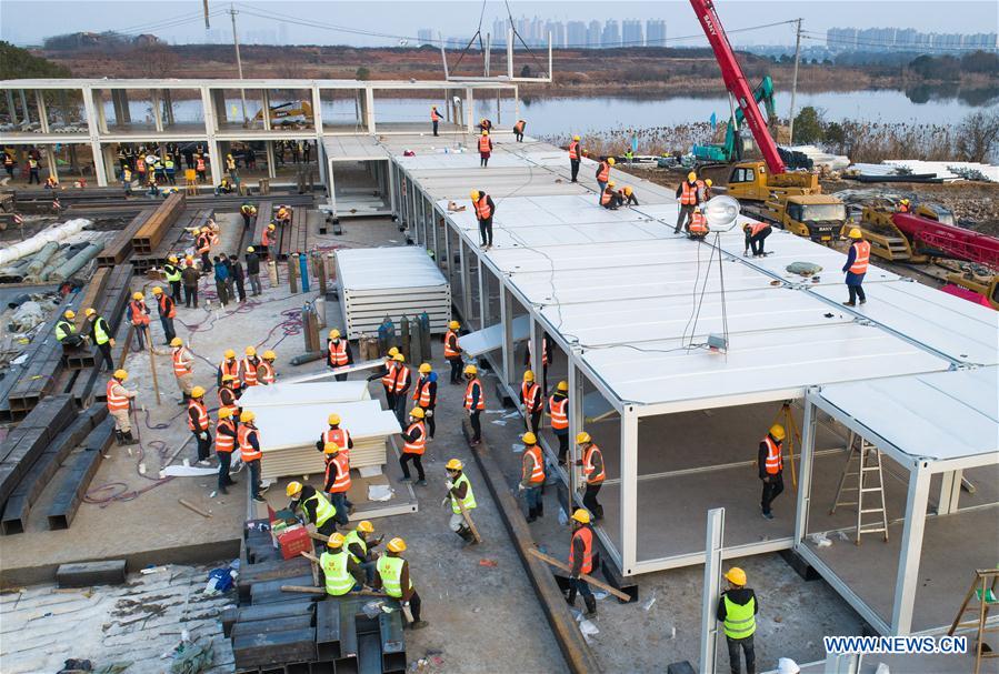 CHINA-WUHAN-CORONAVIRUS CONTROL-MAKESHIFT HOSPITAL-CONSTRUCTION (CN)