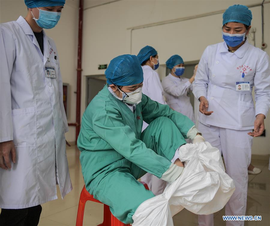 CHINA-HAINAN-CHENGMAI-MEDICAL SERVICES-TRAINING(CN)