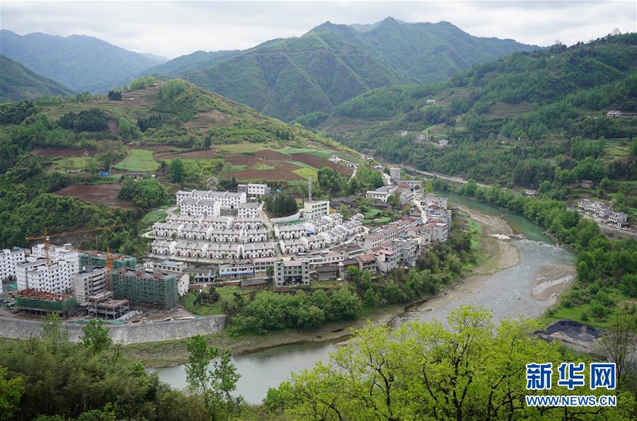 （走基层 听民声·图文互动）（1）电商扶贫 让陕西山区农业拥抱“蓝海”