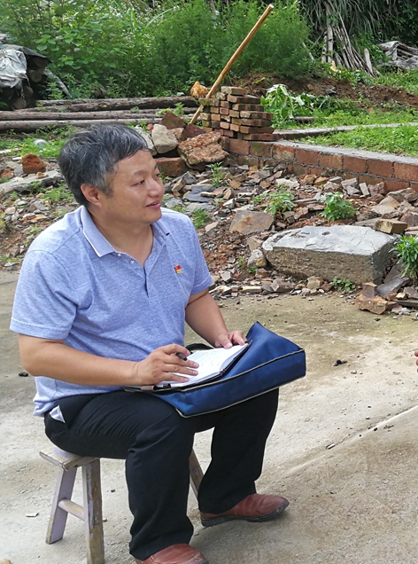 华能驻江西砚溪村第一书记糜文宇 给红军路畔小山村带来新希望