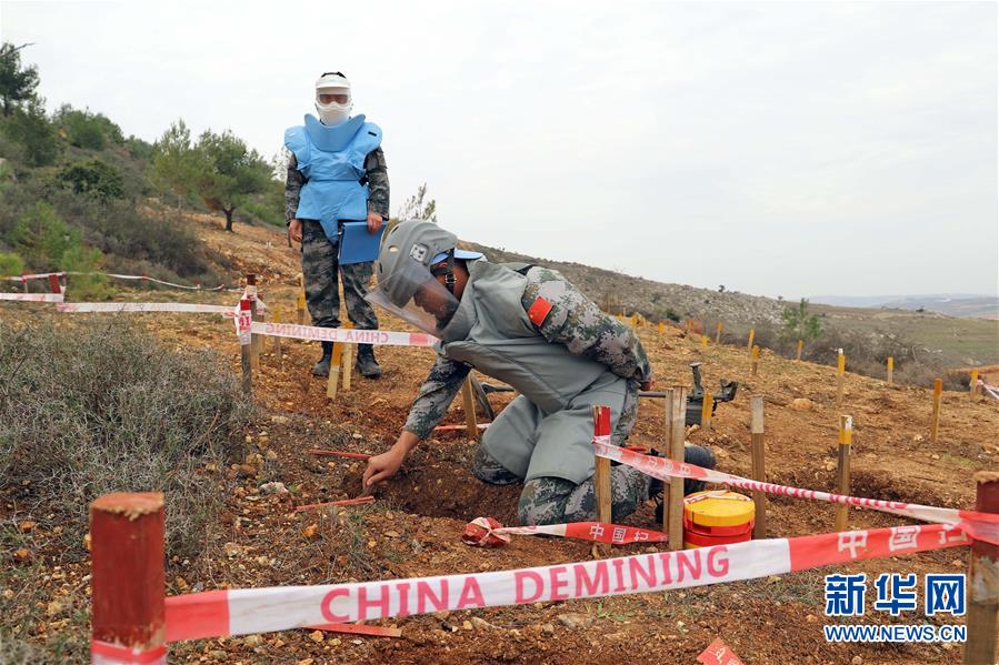 （国际·图文互动）（3）通讯：“中国军人扫雷一如既往专业和敬业！”——记中国赴黎维和部队完成“蓝线”3个雷场清排任务