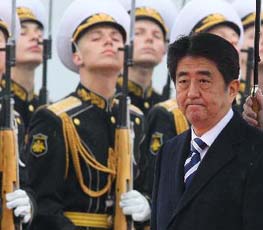 安倍为何四处添堵自找麻烦